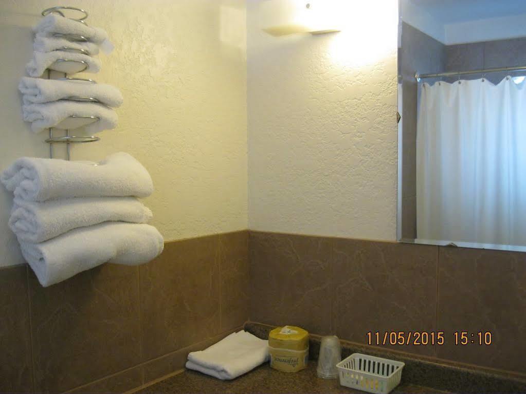 Circle S Lodge Gering Extérieur photo